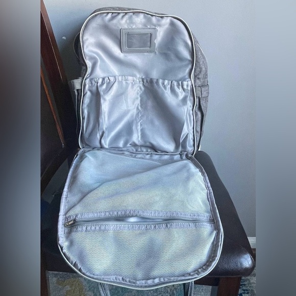 Unisex Babbleroo Gray Travel Diaper Bag Backpack Multi-pockets - Picture 5 of 13